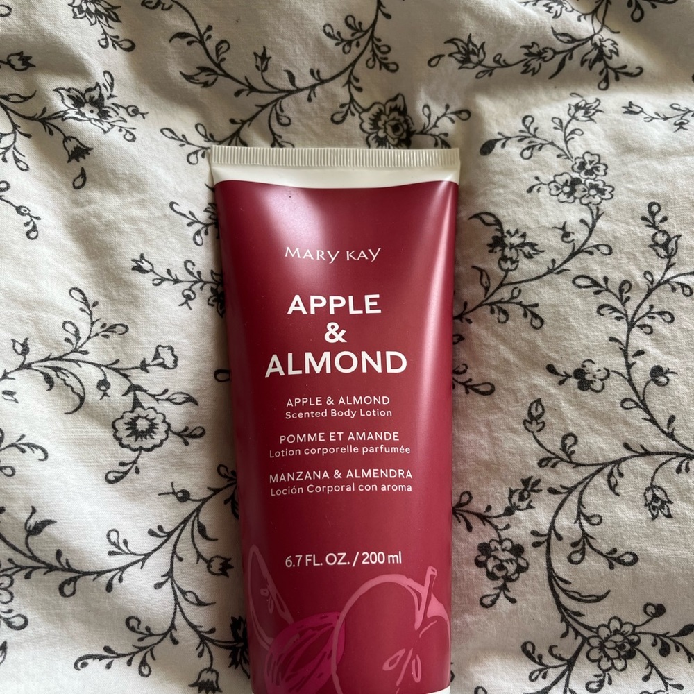 Unopened Mary Kay Apple and Almond Body Lotion